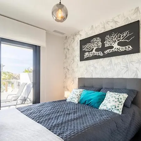 Apartment Sea Breeze Alicante