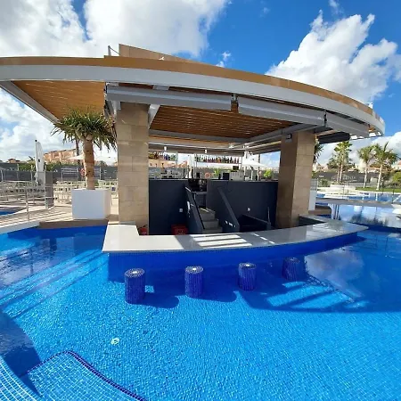 Sea Breeze Apartment